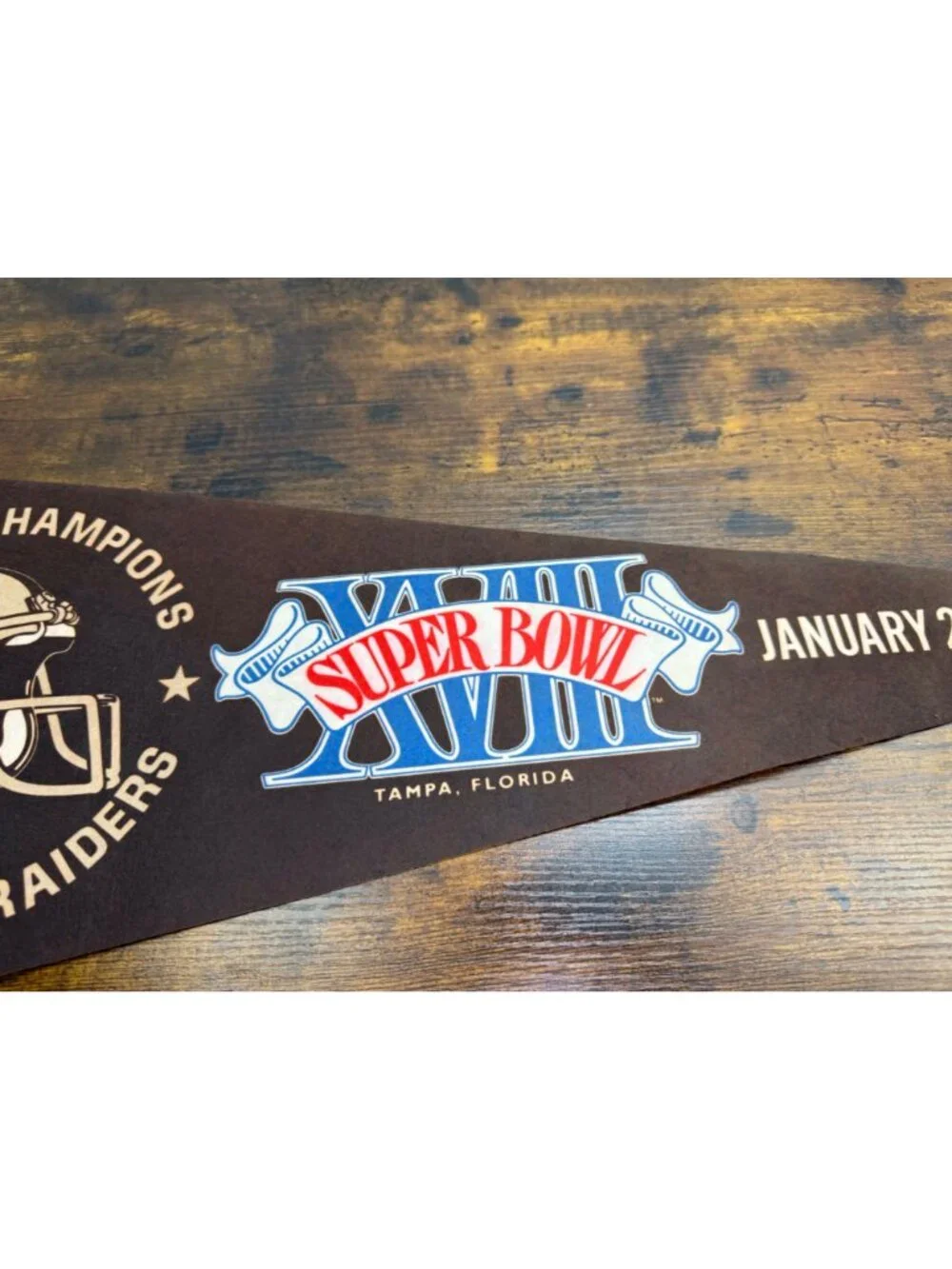 1984 Los Angeles Raiders Super Bowl XVIII Champions Pennant Vintage NFL 30 inche